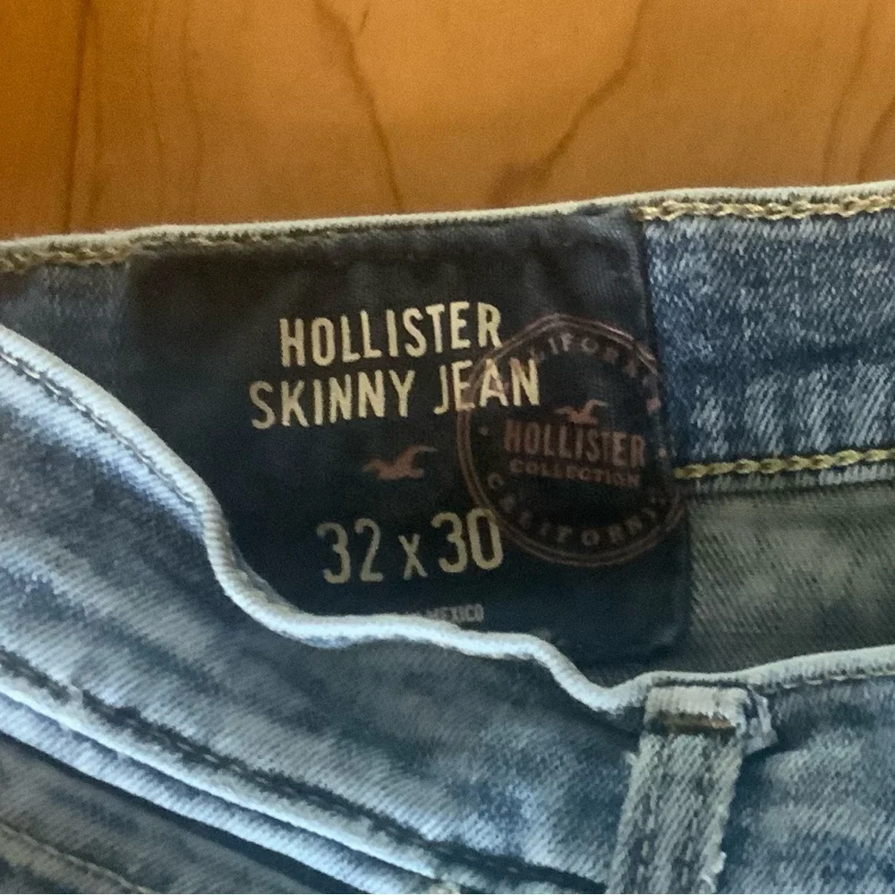 Hollister skinny jeans size 32 x 30